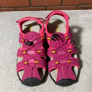 Sea Sox Ladies Womens Waterproof Hiking Sport Closed Toe Athletic Sandals Size 8